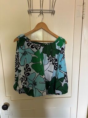 Ann Taylor Floral Tank Top in Green, Light Blue, White and Black